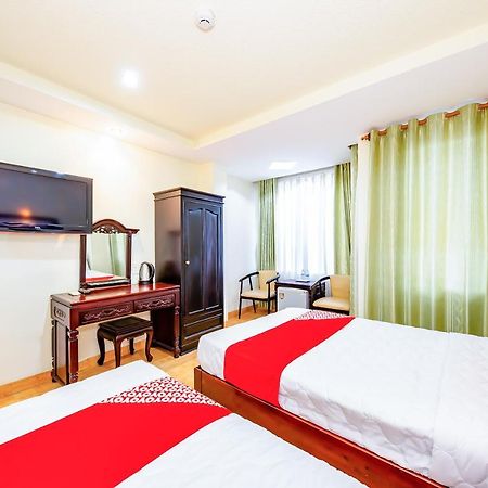 Oyo 243 Eden Hotel ニャチャン エクステリア 写真